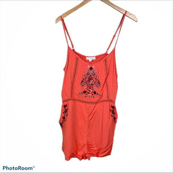 Coco + Jaimeson Floral Coral Embroidered Romper - Picture 3 of 13